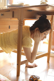 美男脱去校服时全集